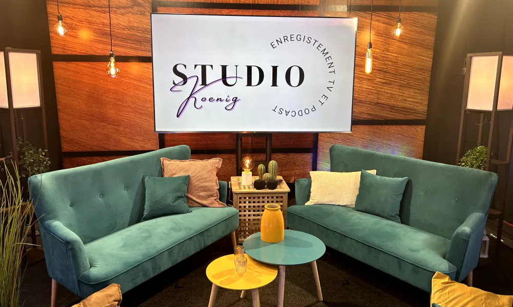 Décor industriel - Studio Koenig TV & Podcast à Caen